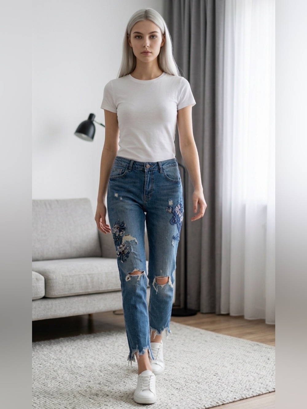 NWT Zara Embellished beaded Distressed Jeans